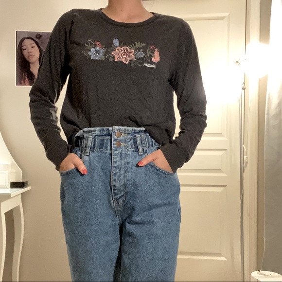 Charcoal Long sleeve tee (floral design) - Picture 1 of 5